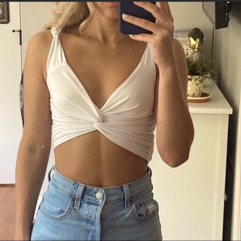 Lioness Wrap Top - Picture 7 of 8